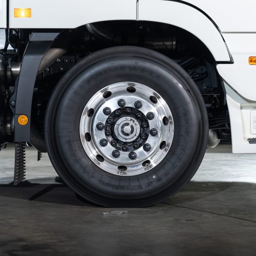 TREN MOTRIZ AUMAN _ GALERIA 4